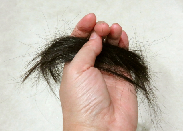 危険な抜け毛の前兆」は薄毛のサイン。早めの対策が予防のカギ | 内科 ...