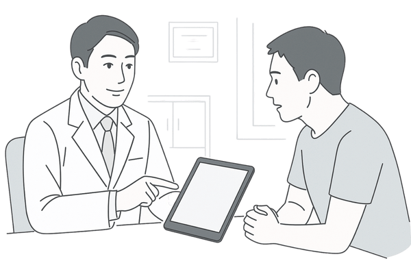 白髪や頭皮の悩みで医師に相談する日本人男性(民間療法との違いを確認)